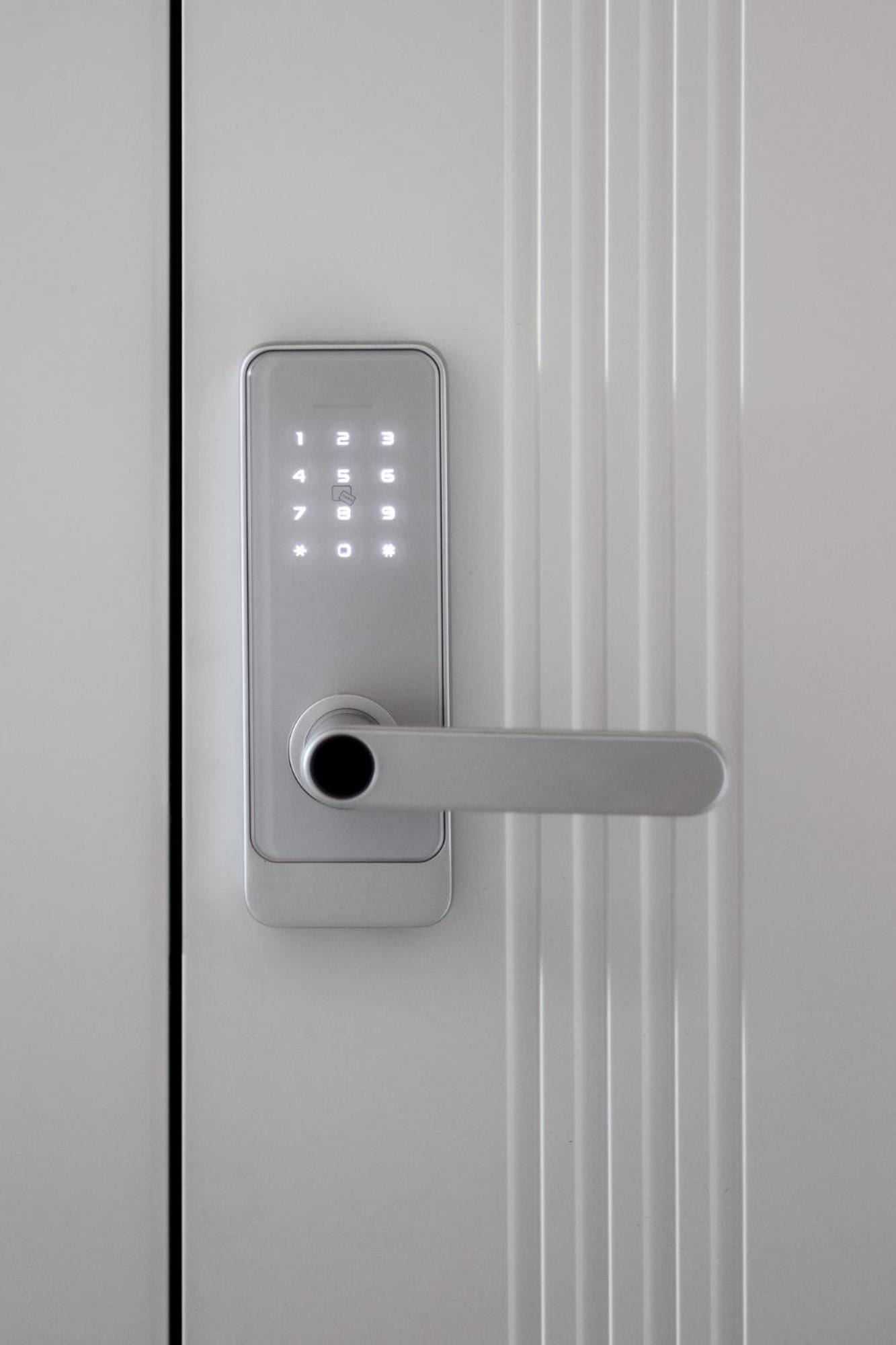 Turgaus Self Check-In Old Town Aparthotel Klaipeda Exterior photo
