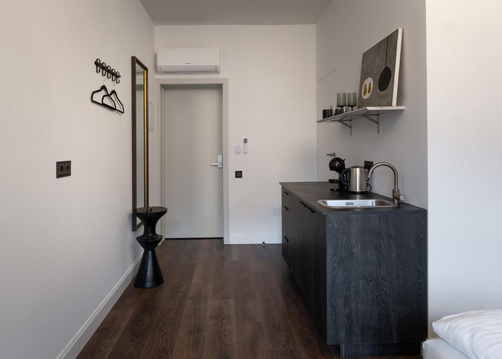 Turgaus Self Check-In Old Town Aparthotel Klaipeda Exterior photo