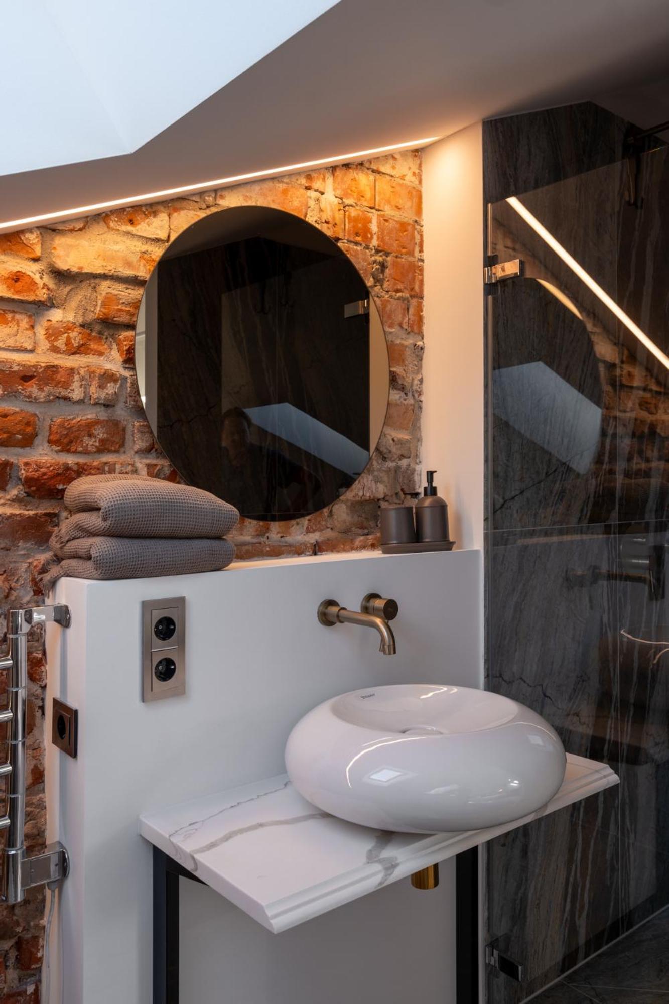 Turgaus Self Check-In Old Town Aparthotel Klaipeda Exterior photo