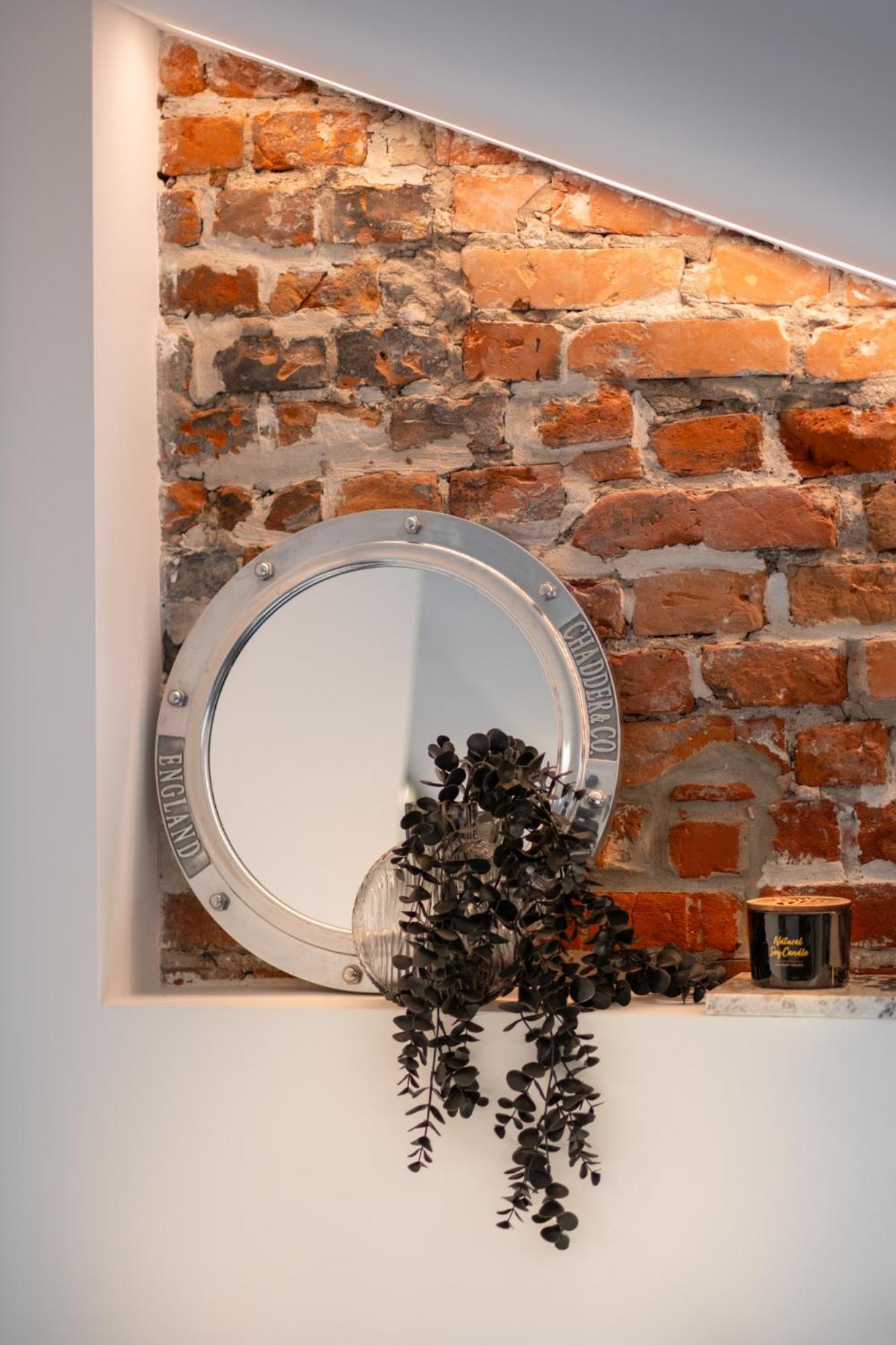 Turgaus Self Check-In Old Town Aparthotel Klaipeda Exterior photo